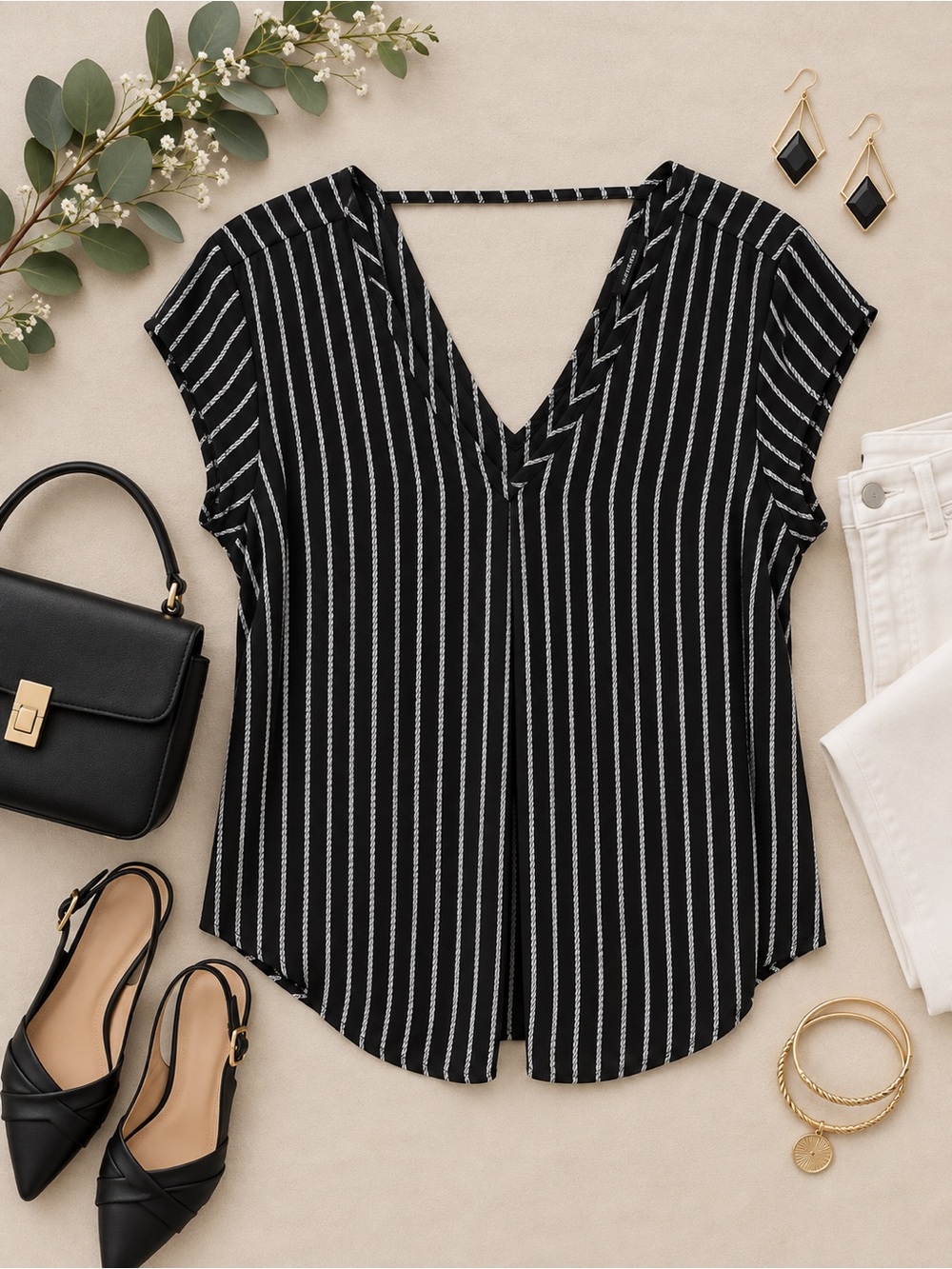 Halogen Black & White Striped V-Neck Blouse Size Medium